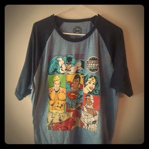 DC comics tshirt mens size2xl